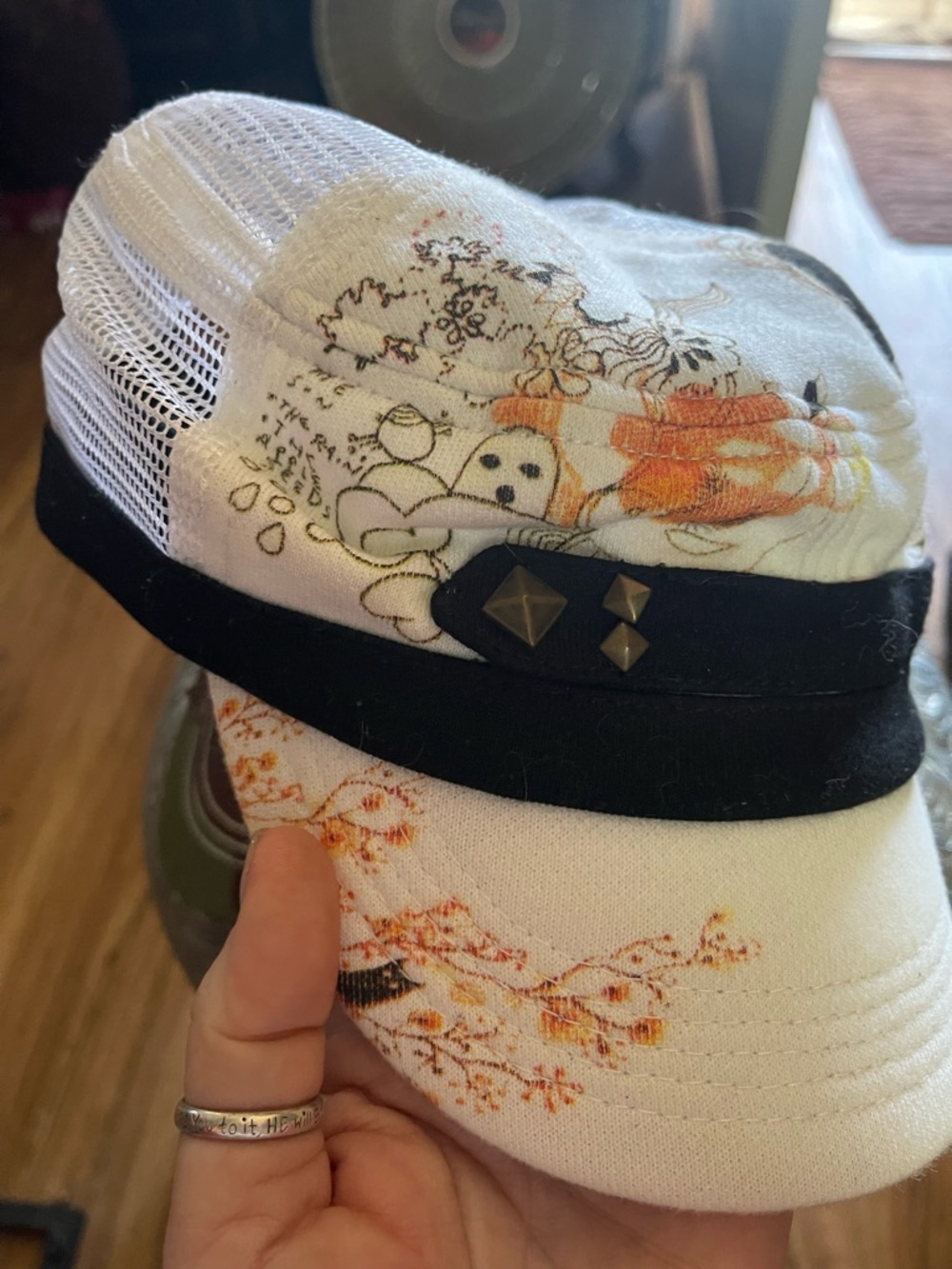 Volcom White Mesh & Black Strap Trucker Hat - Picture 2 of 8